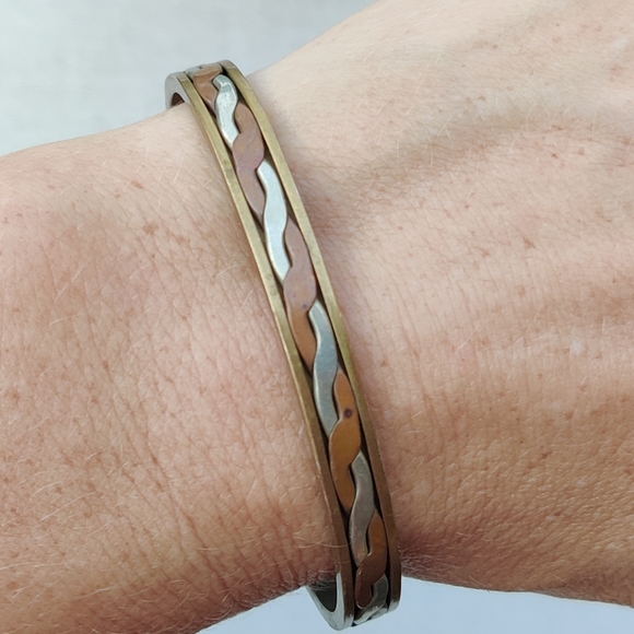 Vintage Jewelry - Vintage copper magnet healing cuff bracelet